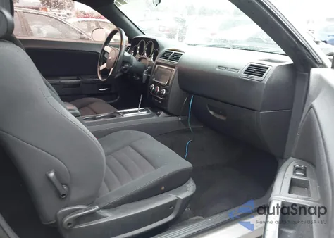 2010 Dodge Challenger R/T z USA, uszkodzony, nr VIN 2B3CJ5DT3AH296934